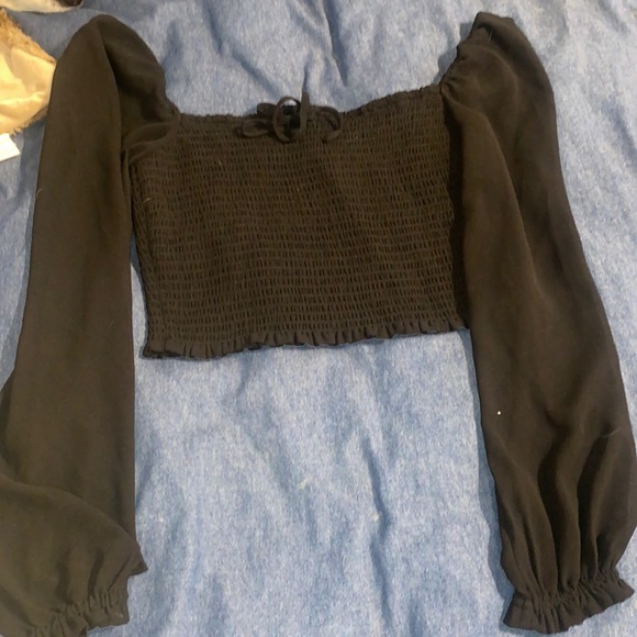 Black cute top - Picture 1 of 2